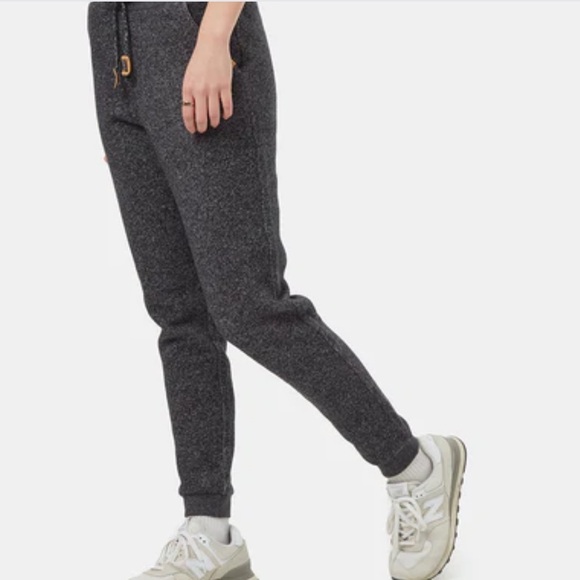 tentree sweat pants - Picture 6 of 6